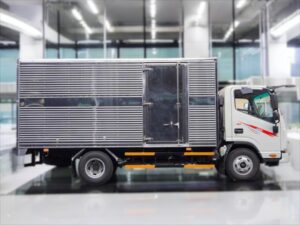 Alternative view of XE TẢI JAC N250 2.25 TẤN THÙNG KÍN ĐỘNG CƠ ISUZU